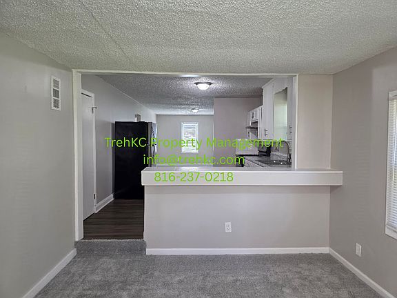 5th image of 6338 Longwood Ct