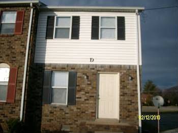 2nd image of 431 McClary Rd APT A