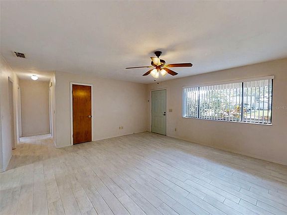 3rd image of 2543 Westwood Ave