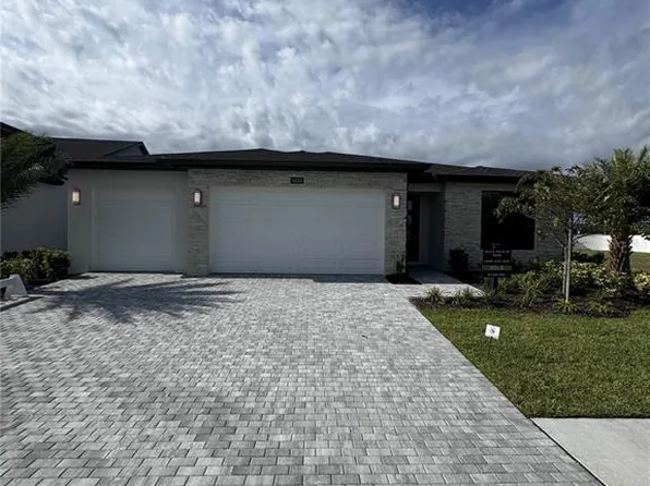 5882 Freestone Cir, Apollo Beach, FL 33572