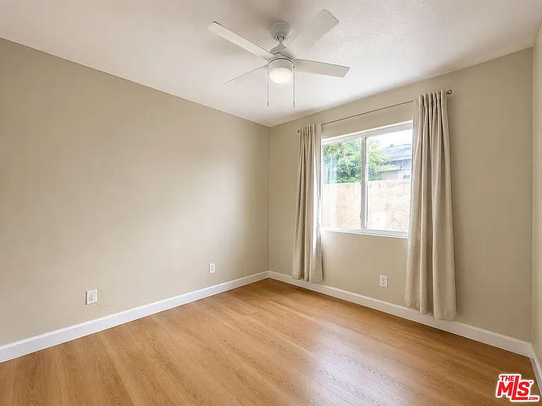 145 W M St — Photo 12
