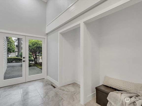 3rd image of 7121 Turquoise Drive SW