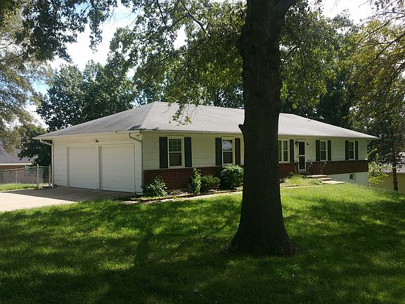 2nd image of 5 Collins Dr