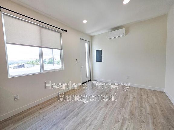 2nd image of 3350 Lockwood Dr Unit 2