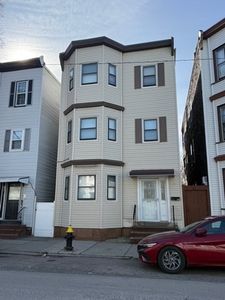 855 Saratoga St, East Boston, MA, 02128