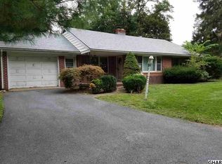 21 Summit Dr, Mechanicsburg, PA 17055