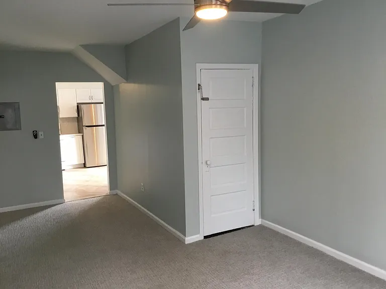 90 Union Ave — Photo 18