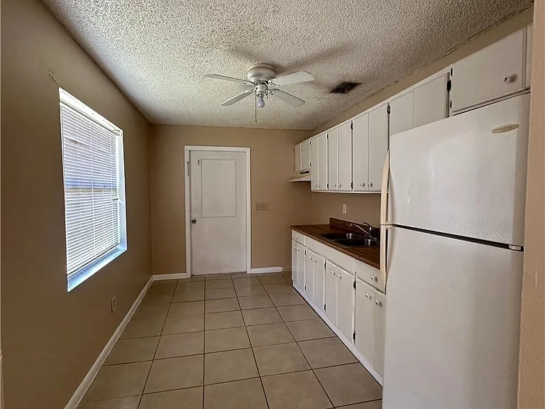 4425 Ruthann Ct — Photo 7