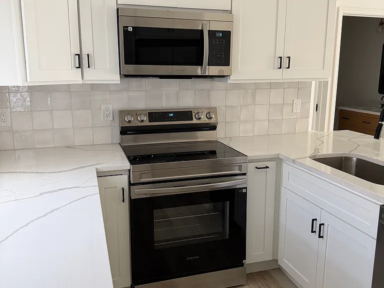 939 Dora Ave #C — Photo 12