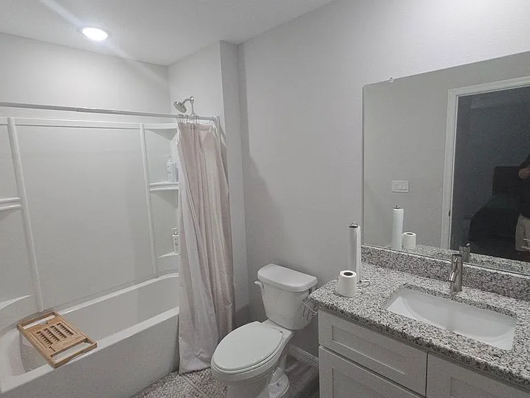 302 & 304 Avenue P NW — Photo 9