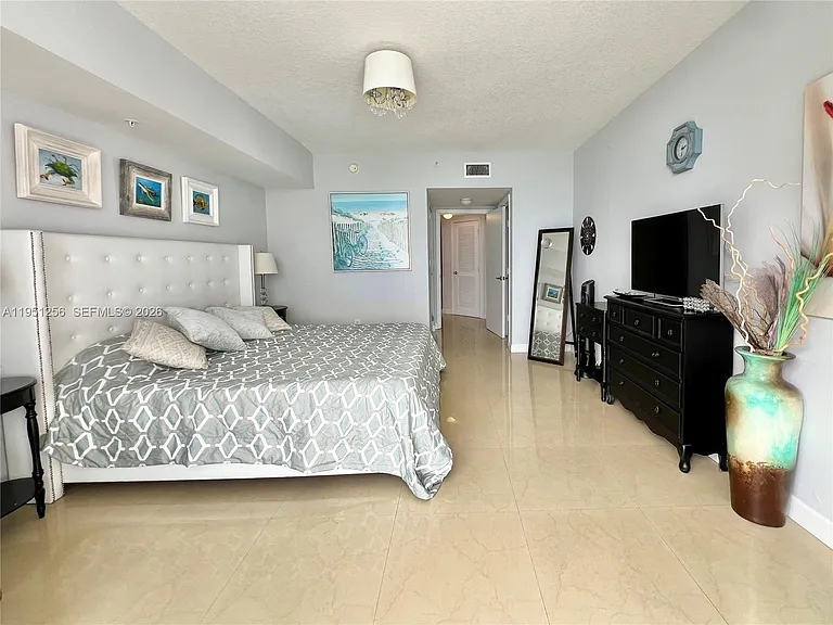 16699 Collins Ave #2109 — Photo 14