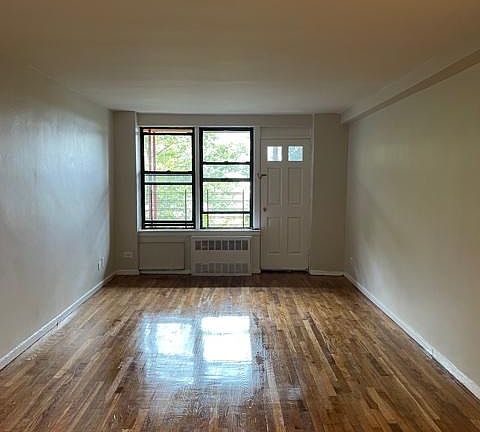 2nd image of 1625 Rockaway Pkwy #4O