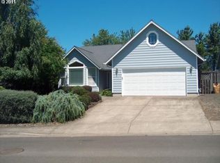 581 Pine Ct, Creswell, OR 97426