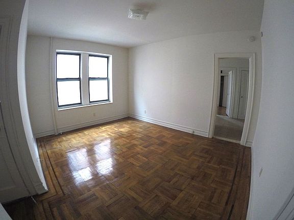 5th image of 3252 41st St APT 2B
