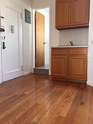 Rented by NYLA Realty