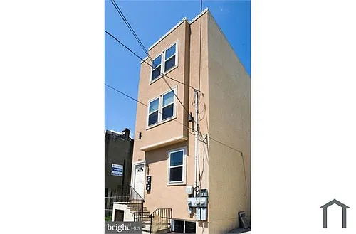 1133 W Colona St #2 Photo 1