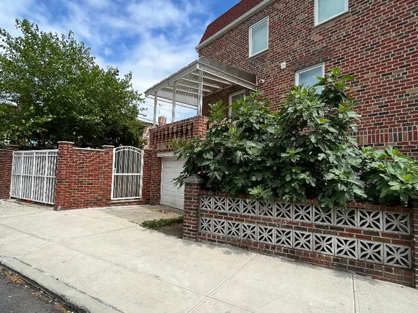 342 Bay 11th Street image 3 of 8