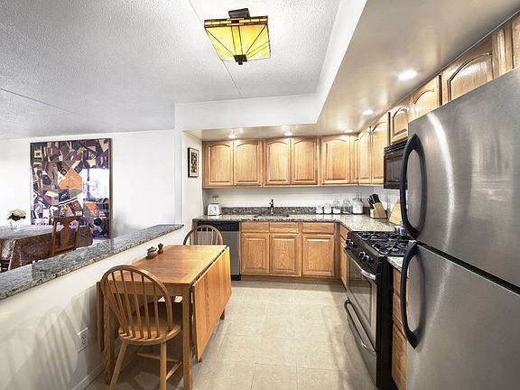 3rd image of 100 W 89th St APT 5L