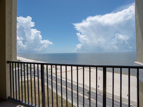 4th image of 1200 Beach Dr