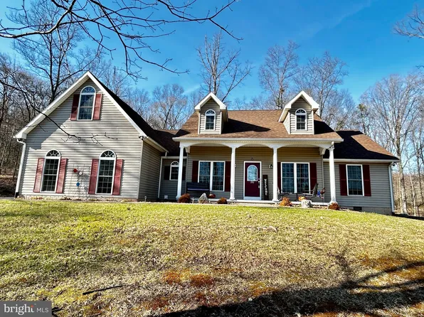 292 Alpenglow Way, Hedgesville, WV 25427