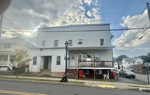 571 Washington Ave Photo 1