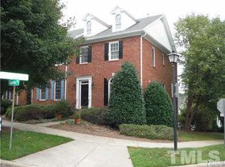 520 Copperline Dr, Chapel Hill, NC 27516