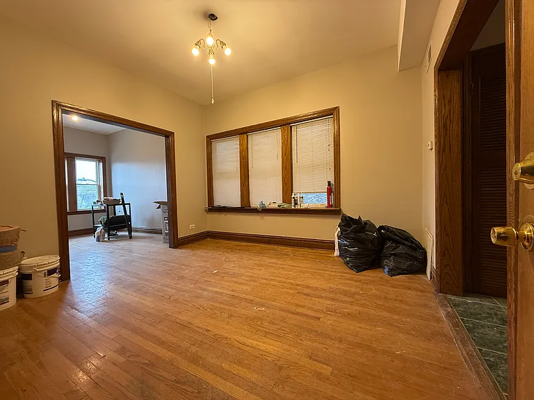 2042 W Chicago Ave #3F — Photo 4