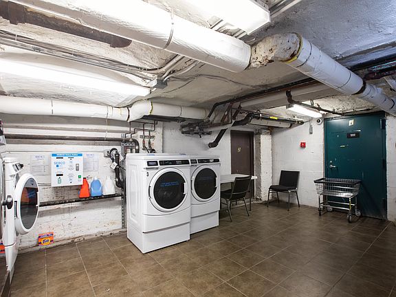 5th image of 414 E 10th St APT 3C