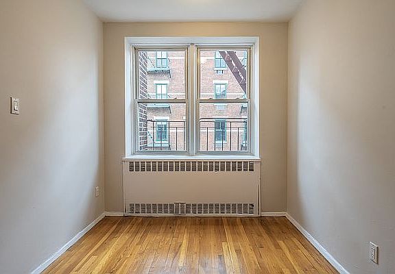 4th image of 780 Greenwich St APT 5D