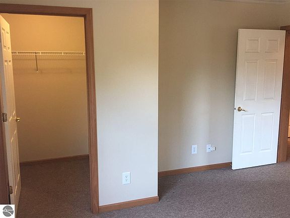 5th image of 1611 Shannie Ln #2-8