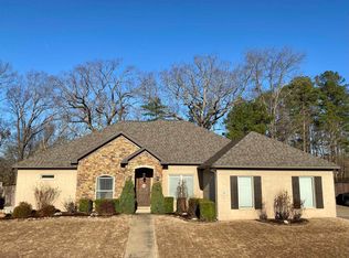 2802 Coldwater Dr, Benton, AR 72019