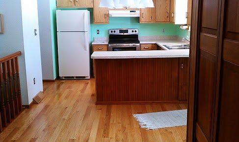 3rd image of 4710 S Queen St