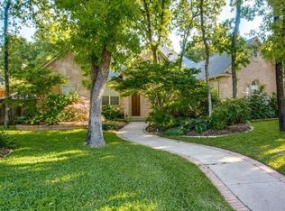 37 Royal Oaks Cir, Denton, TX 76210
