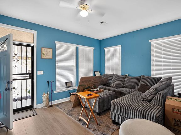 5th image of 622 Peyton Cir