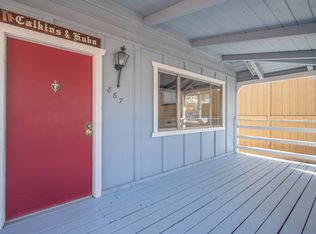 867 Maple Ln, Sugarloaf, CA 92386