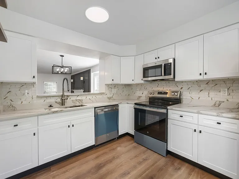 8573 Black Star Cir — Photo 4