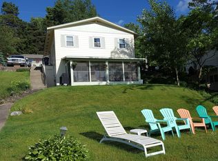 3871 Causeway Dr NE, Lowell, MI 49331