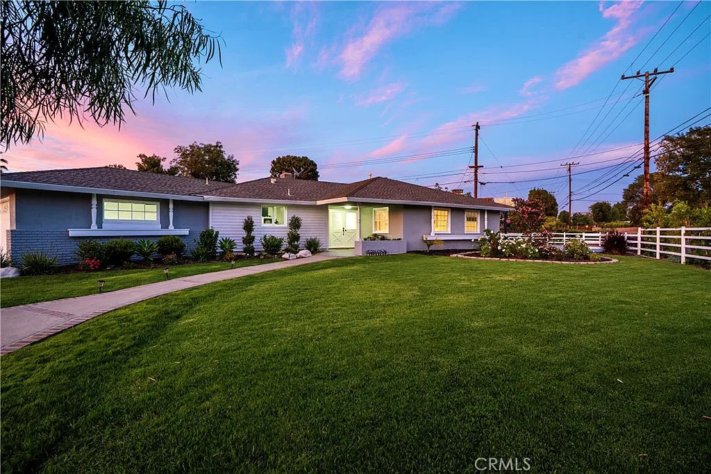 3 bed, 1702 sqft, $5,500 — Photo 2