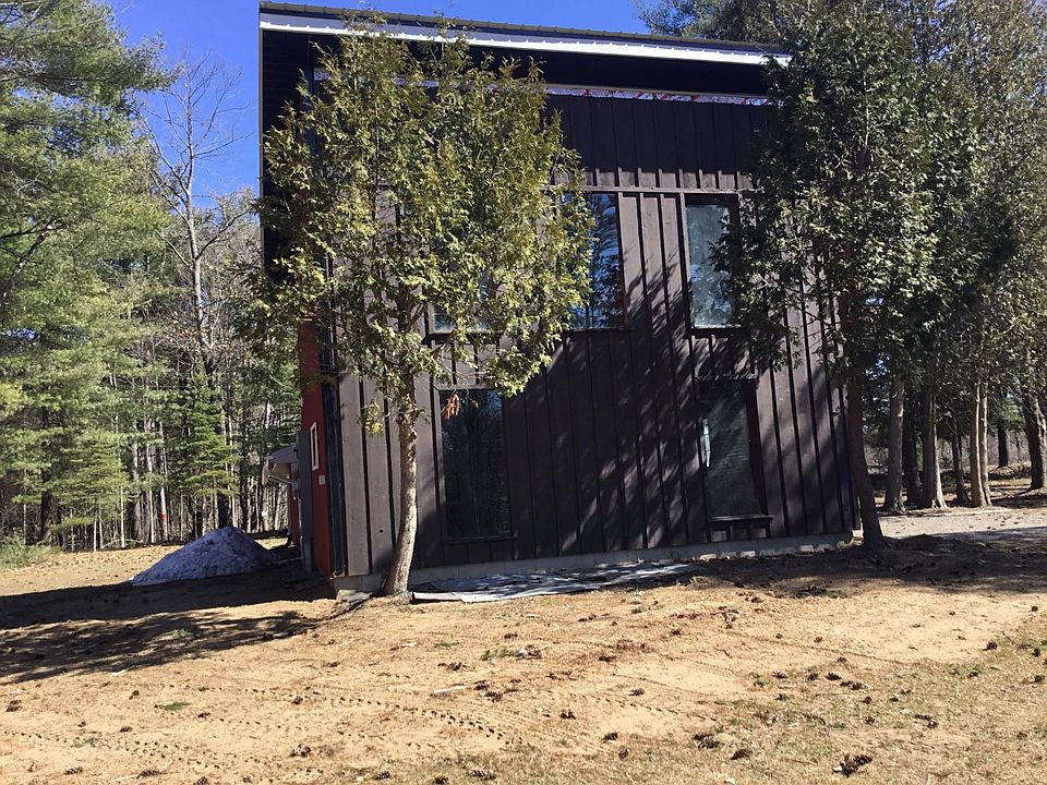 Side facing the backyard