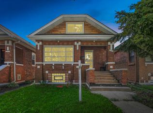 1040 S Monitor Ave, Chicago, IL 60644