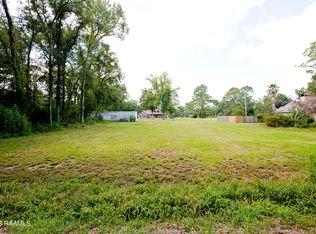 Chalfonte Crescent Rd, New Iberia, LA 70563