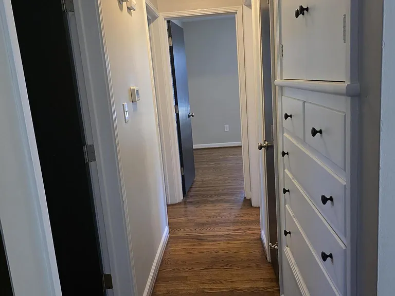 4605 Fox Run Rd — Photo 5