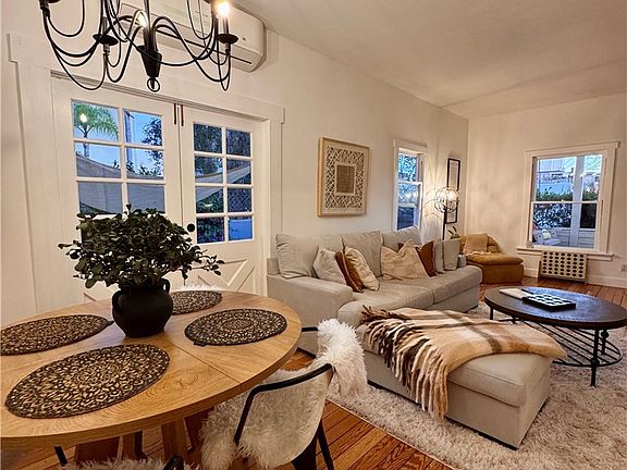 2nd image of 323 W 18th St #323