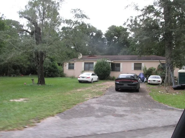 7150 Lakeview Dr E, Mobile, AL 36695