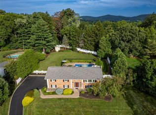 619 Russet Rd, Valley Cottage, NY 10989