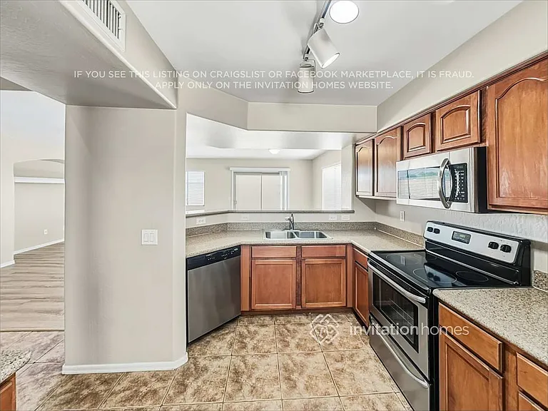 11290 W Harrison St — Photo 9