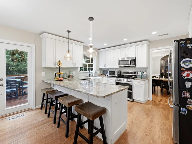 911 Riva Ridge Dr — Photo 14