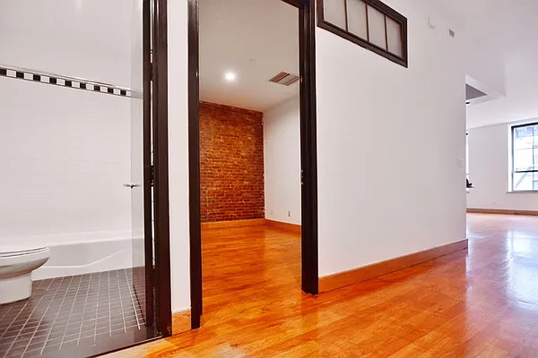 Rented by J Misrahi Realty Corp | media 50