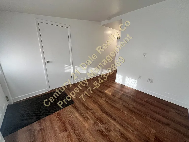 7324 Lincoln Hwy — Photo 7