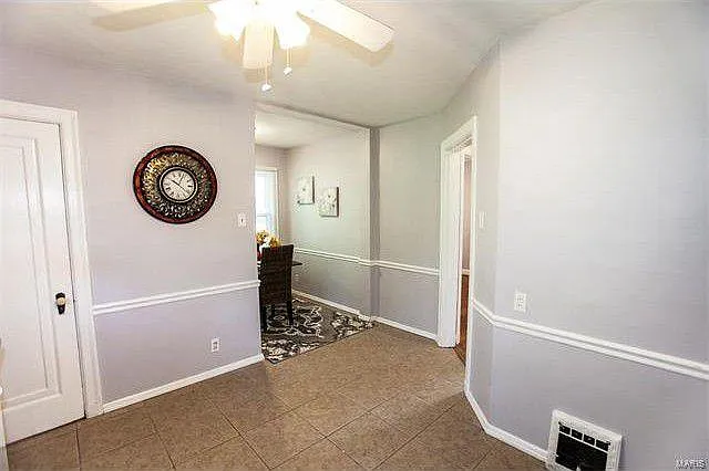 8903 Powell Ave — Photo 6
